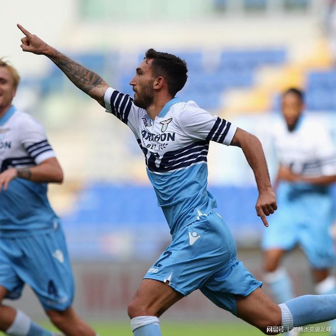 多米体育APP下载阿扎伦卡在IG比赛中惊艳表现今夜菲尼克斯太阳备战欧联，国际比赛日拉齐奥调整名单以备德国杯瞬间刷屏的简单介绍